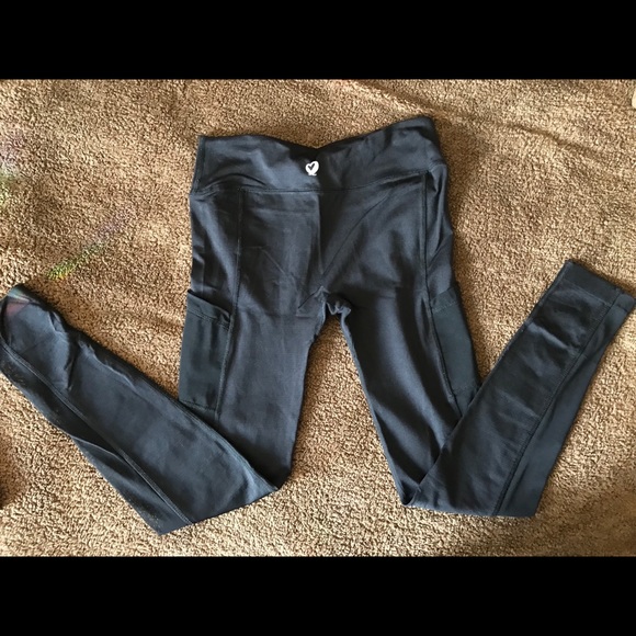 Woman’s Leggings size medium - Picture 3 of 6